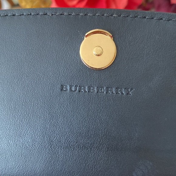 AUTH BURBERRY ,Henley check leather wallet on chain, clutch, crossbody bag. - Picture 11 of 16